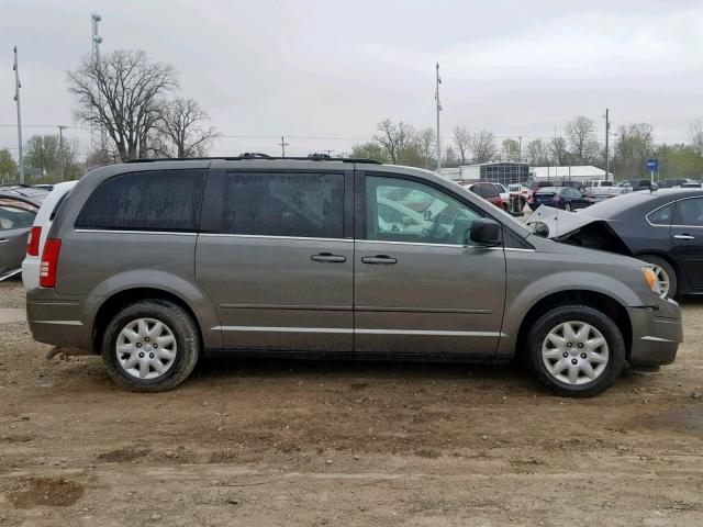 2A4RR4DE0AR322780 - 2010 CHRYSLER TOWN & COU GRAY photo 9