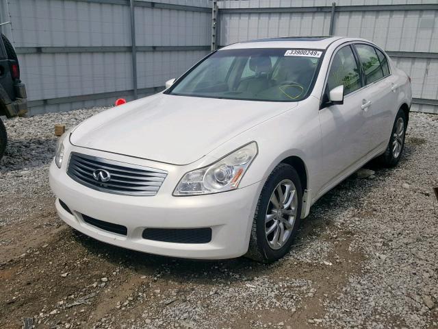 JNKCV61F09M053015 - 2009 INFINITI G37 WHITE photo 2