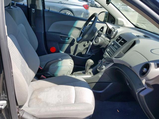 1G1JA5SH5C4212061 - 2012 CHEVROLET SONIC LS BLACK photo 5