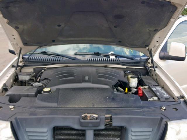 5LMEU88H15ZJ04222 - 2005 LINCOLN AVIATOR 奶油色 照片 7