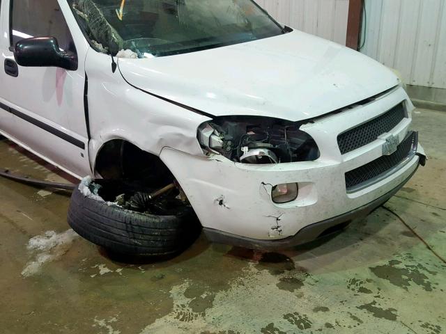 1GNDV23LX6D204026 - 2006 CHEVROLET UPLANDER L WHITE photo 9