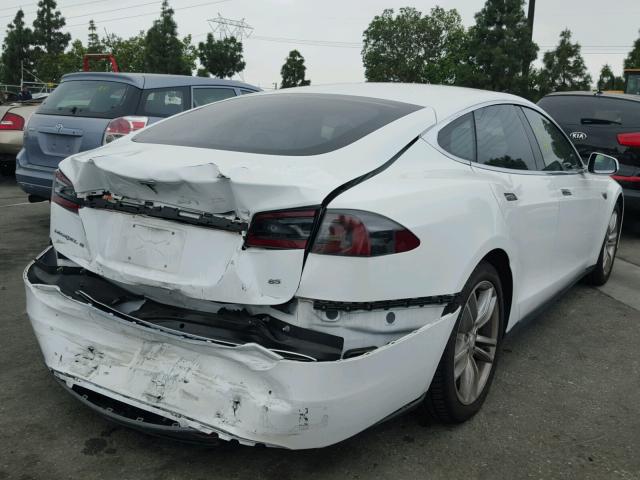 5YJSA1DN1DFP07729 - 2013 TESLA MODEL S WHITE photo 4