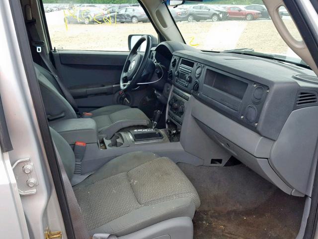1J8HH48N56C327240 - 2006 JEEP COMMANDER 银色 照片 5