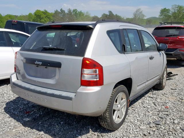 1J8FF47W88D785018 - 2008 JEEP COMPASS SP 银色 照片 4