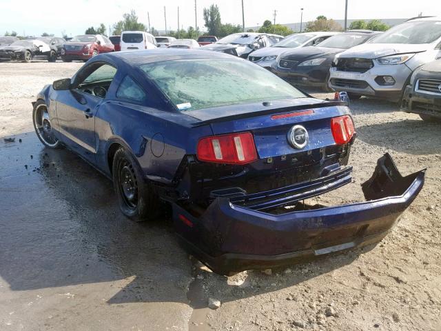 1ZVBP8CH4A5142373 - 2010 FORD MUSTANG GT BLUE photo 3