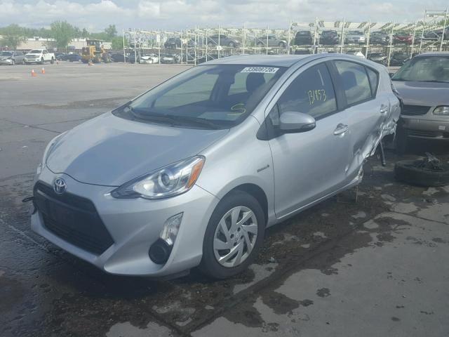 JTDKDTB32F1579999 - 2015 TOYOTA PRIUS C SILVER photo 2