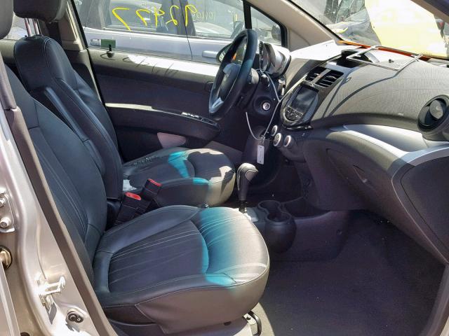 KL8CD6S94DC599871 - 2013 CHEVROLET SPARK 1LT SILVER photo 5