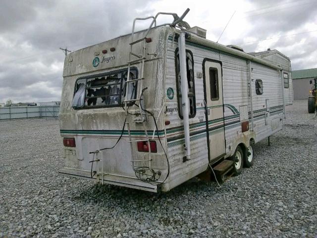 1UJCJ02PXR1KW0160 - 1994 JAYCO 5TH WHEEL WHITE photo 4