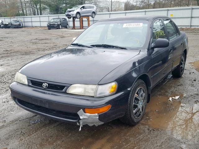 2T1BB02EXTC164071 - 1996 TOYOTA COROLLA DX BLACK photo 2