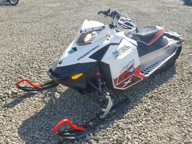 2BPSBKAA8AV000137 - 2010 SKI DOO 594CC WHITE photo 2