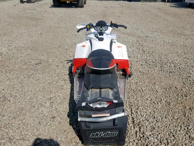 2BPSBKAA8AV000137 - 2010 SKI DOO 594CC WHITE photo 9