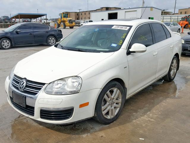 3VWEF71K27M184732 - 2007 VOLKSWAGEN JETTA WOLF WHITE photo 2