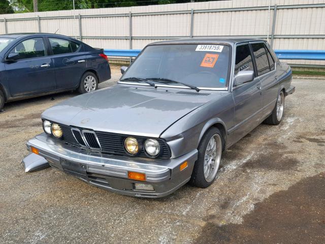 WBADC7400J1718071 - 1988 BMW 535 BASE SILVER photo 2