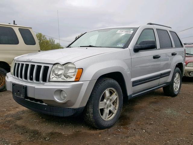 1J4GR48K15C673445 - 2005 JEEP GRAND CHER SILVER photo 2