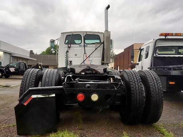 2FWJAZCV24AM31124 - 2004 STERLING TRUCK LT 9500 WHITE photo 6