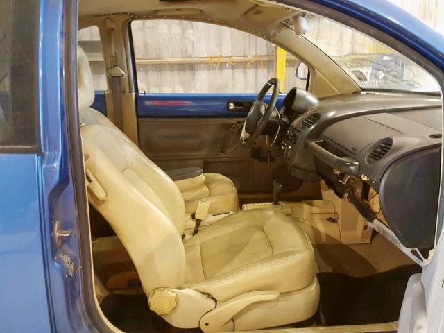 3VWCA21C8YM494130 - 2000 VOLKSWAGEN NEW BEETLE ლურჯი ფოტო 5