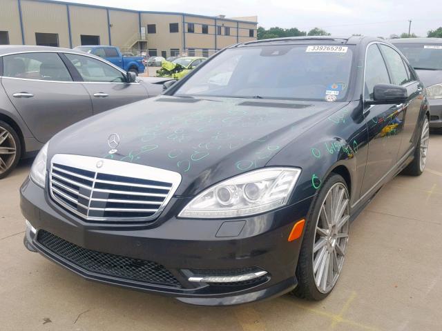 WDDNG7BB9BA407827 - 2011 MERCEDES-BENZ S 550 BLACK photo 2