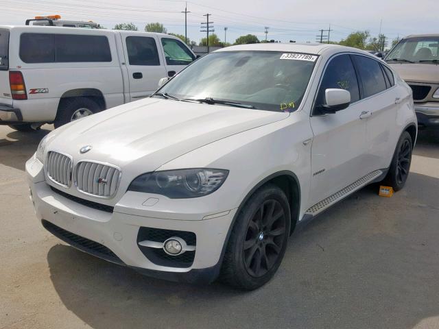 5UXFG8C57BLZ96845 - 2011 BMW X6 XDRIVE5 WHITE photo 2