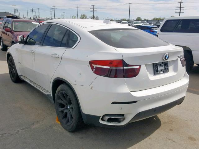 5UXFG8C57BLZ96845 - 2011 BMW X6 XDRIVE5 WHITE photo 3