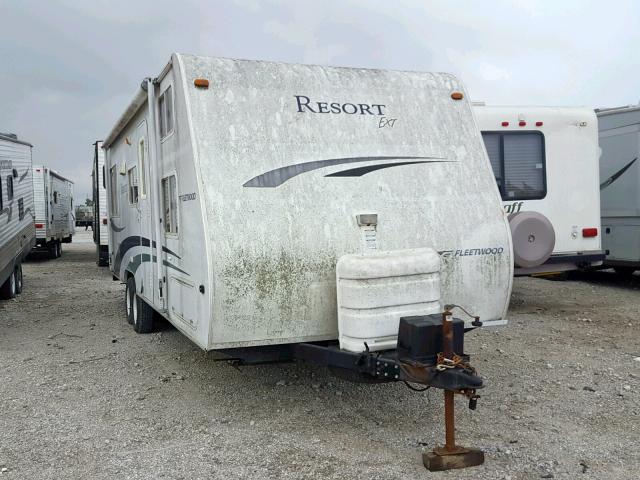 4CT111L2857206141 - 2005 FLEETWOOD RV WHITE photo 1