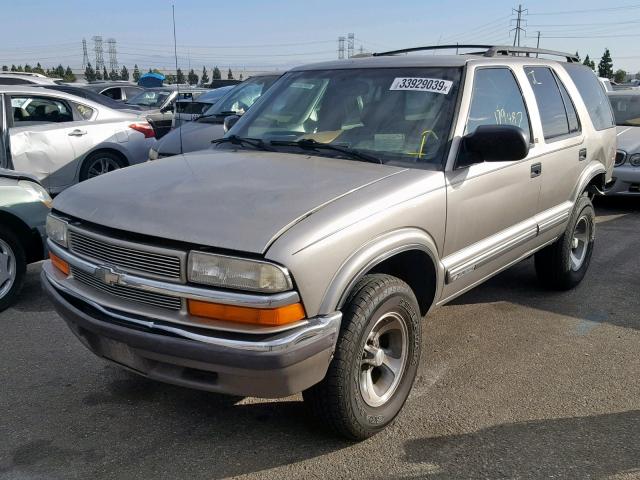 1GNCS13W512122864 - 2001 CHEVROLET BLAZER GOLD photo 2