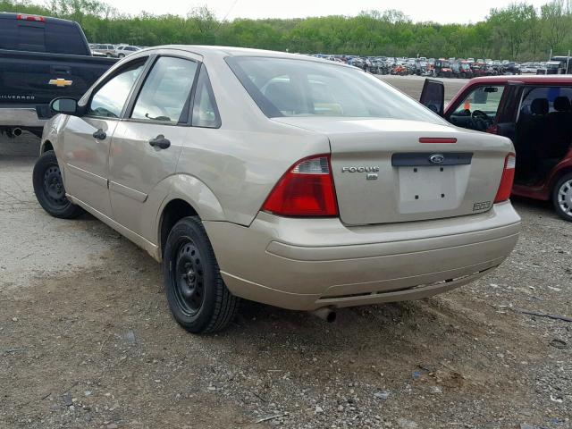 1FAFP34NX7W117630 - 2007 FORD FOCUS ZX4 TAN photo 3