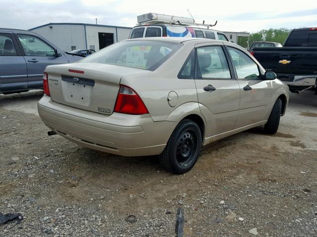 1FAFP34NX7W117630 - 2007 FORD FOCUS ZX4 TAN photo 4