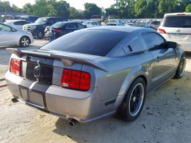 1ZVFT82H675305287 - 2007 FORD MUSTANG GT SILVER photo 4