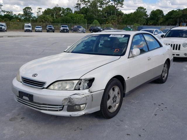 JT8BF28G510315574 - 2001 LEXUS ES 300 WHITE photo 2