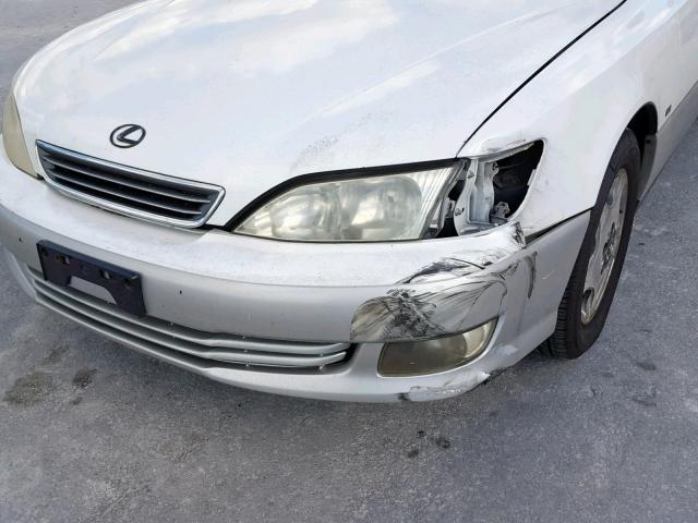 JT8BF28G510315574 - 2001 LEXUS ES 300 WHITE photo 9