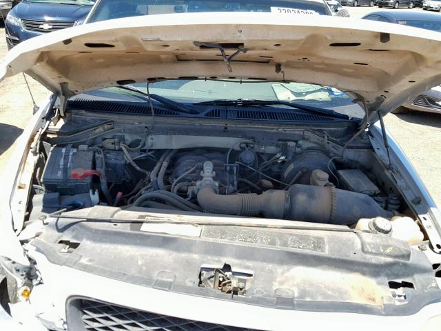 2FTRF17224CA07890 - 2004 FORD F-150 HERI SILVER photo 7