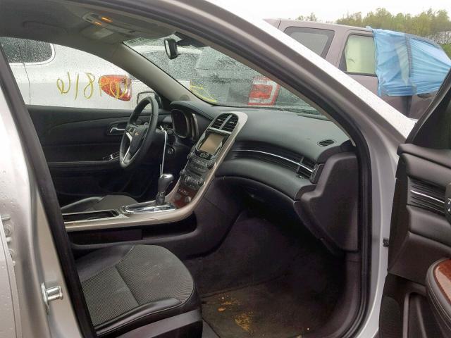 1G11D5RR9DF109446 - 2013 CHEVROLET MALIBU 1LT 银色 照片 5