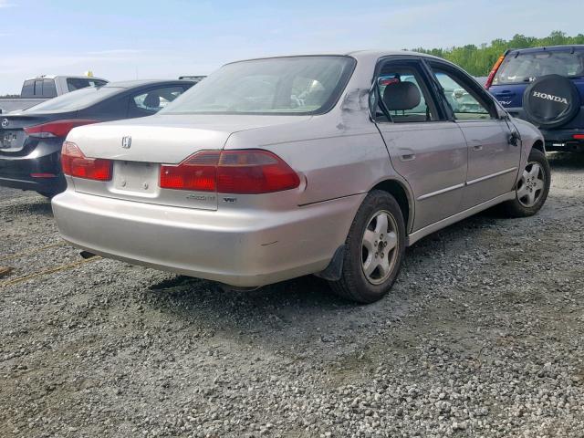 1HGCG1658XA024389 - 1999 HONDA ACCORD EX SILVER photo 4