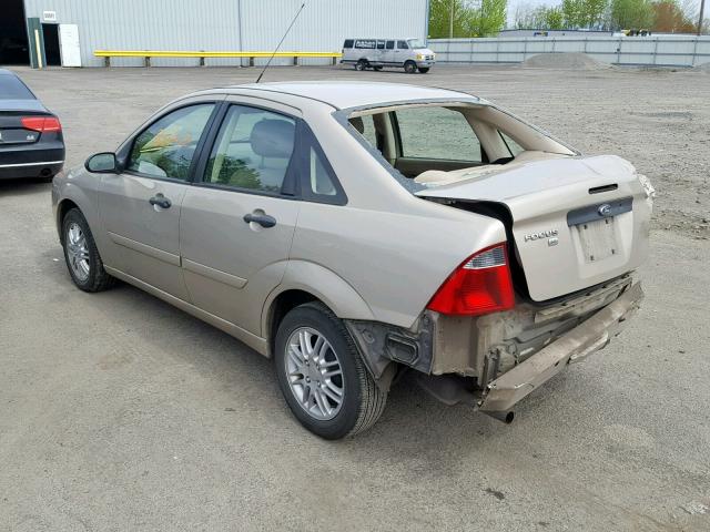 1FAFP34N77W288626 - 2007 FORD FOCUS ZX4 GOLD photo 3