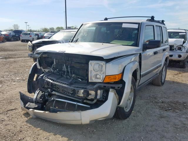 1J8HG48N66C131486 - 2006 JEEP COMMANDER SILVER photo 2