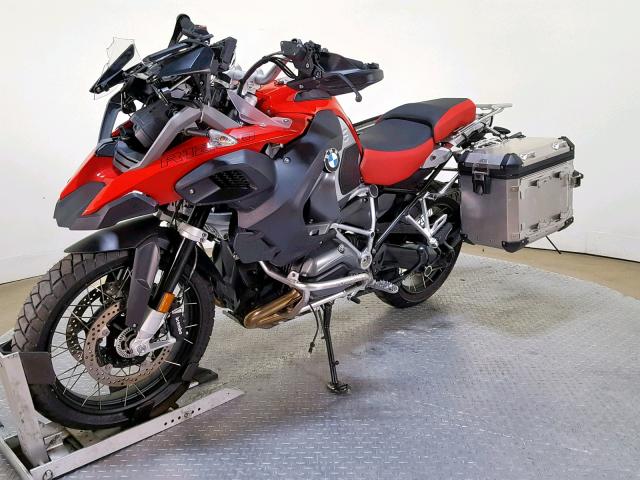 WB10A1200JZ953088 - 2018 BMW R1200 GS A RED photo 4