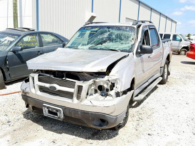 1FMZU67K05UA53704 - 2005 FORD EXPLORER S SILVER photo 2