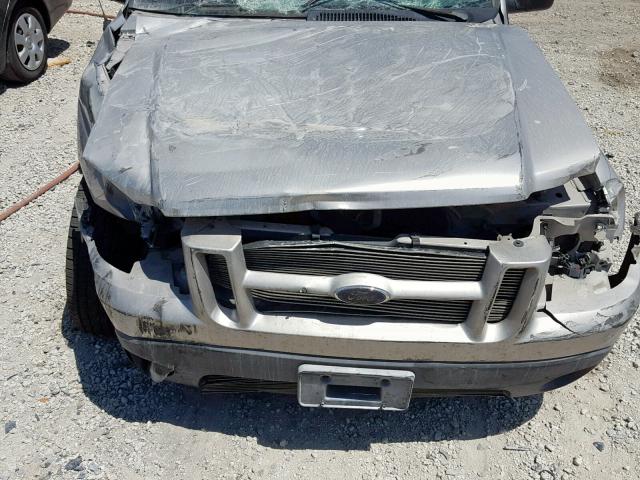 1FMZU67K05UA53704 - 2005 FORD EXPLORER S SILVER photo 7