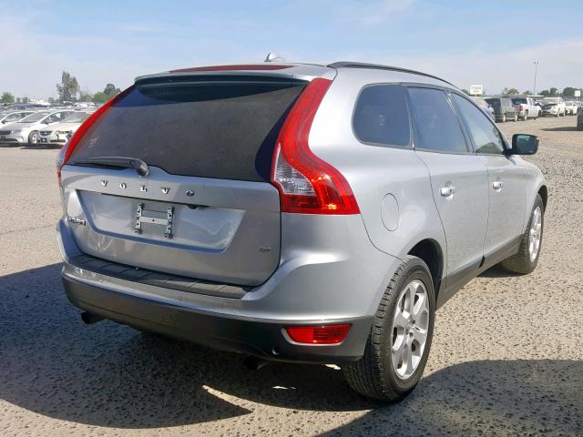 YV4960DL1A2107085 - 2010 VOLVO XC60 3.2 SILVER photo 4