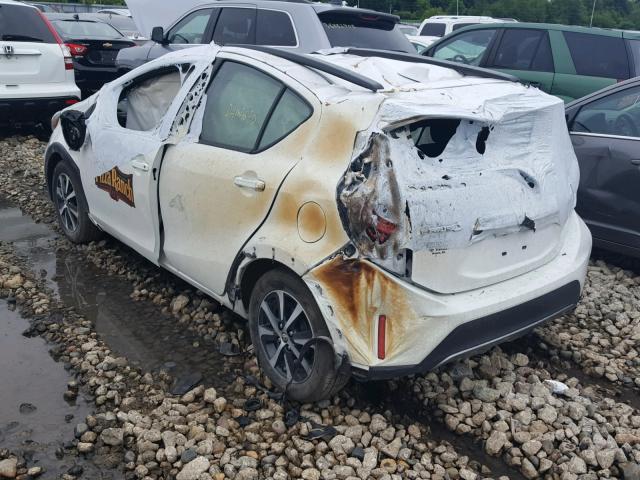 JTDKDTB39J1600050 - 2018 TOYOTA PRIUS C WHITE photo 3