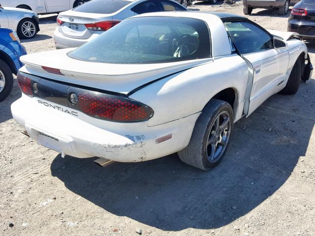 2G2FS22K5Y2149811 - 2000 PONTIAC FIREBIRD WHITE photo 4