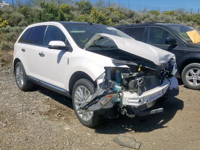 2LMDJ8JK0DBL15396 - 2013 LINCOLN MKX WHITE photo 1