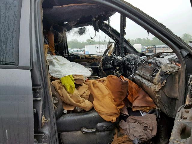 3D7KU28CX4G221829 - 2004 DODGE RAM 2500 S ნაცრისფერი ფოტო 5