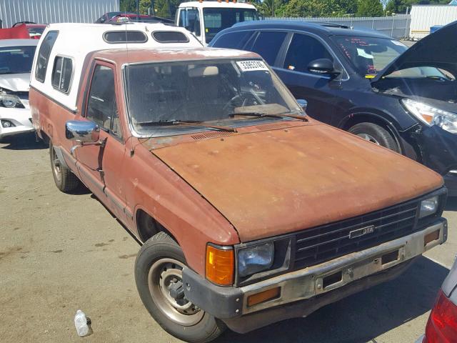 JT4RN55D6E0070417 - 1984 TOYOTA PICKUP 1/2 MAROON photo 1