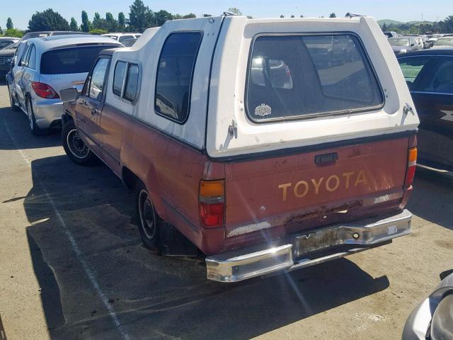 JT4RN55D6E0070417 - 1984 TOYOTA PICKUP 1/2 MAROON photo 3