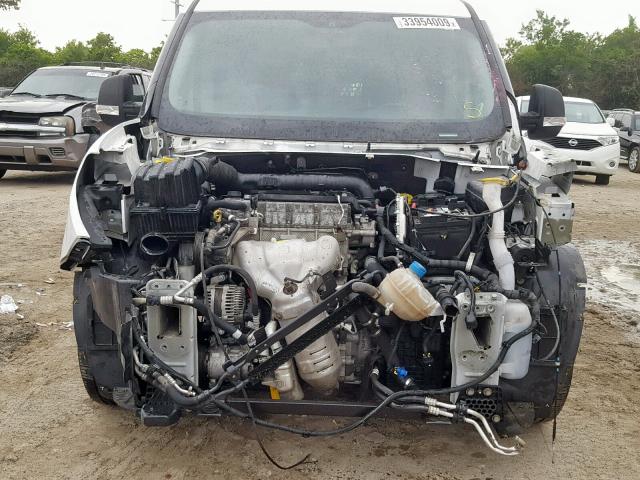 ZFBERFAT8F6955600 - 2015 RAM PROMASTER 白色 照片 9