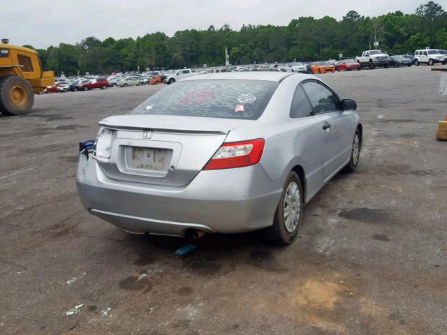 2HGFG12248H500133 - 2008 HONDA CIVIC DX SILVER photo 4