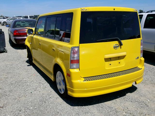 JTLKT324754016086 - 2005 TOYOTA SCION XB YELLOW photo 3