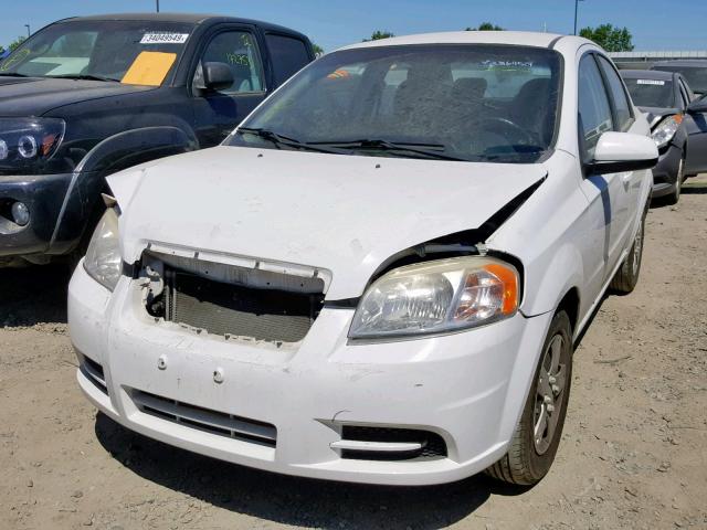 KL1TD5DE8BB225611 - 2011 CHEVROLET AVEO LS WHITE photo 2