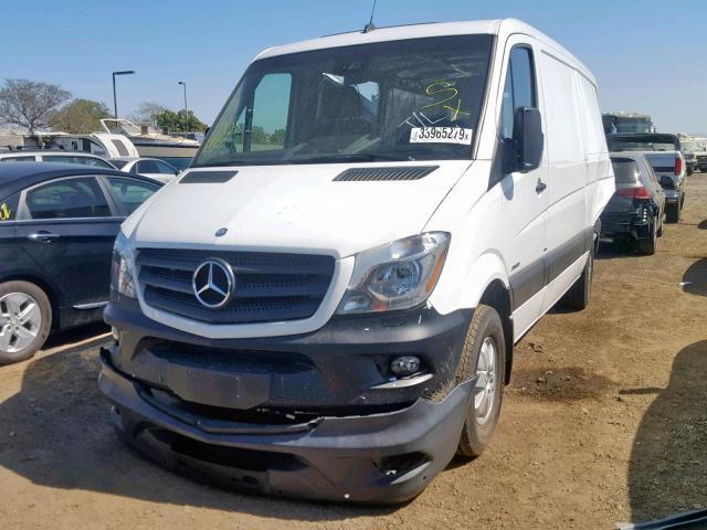 WD3PE7CCXFP145099 - 2015 MERCEDES-BENZ SPRINTER 2 WHITE photo 2